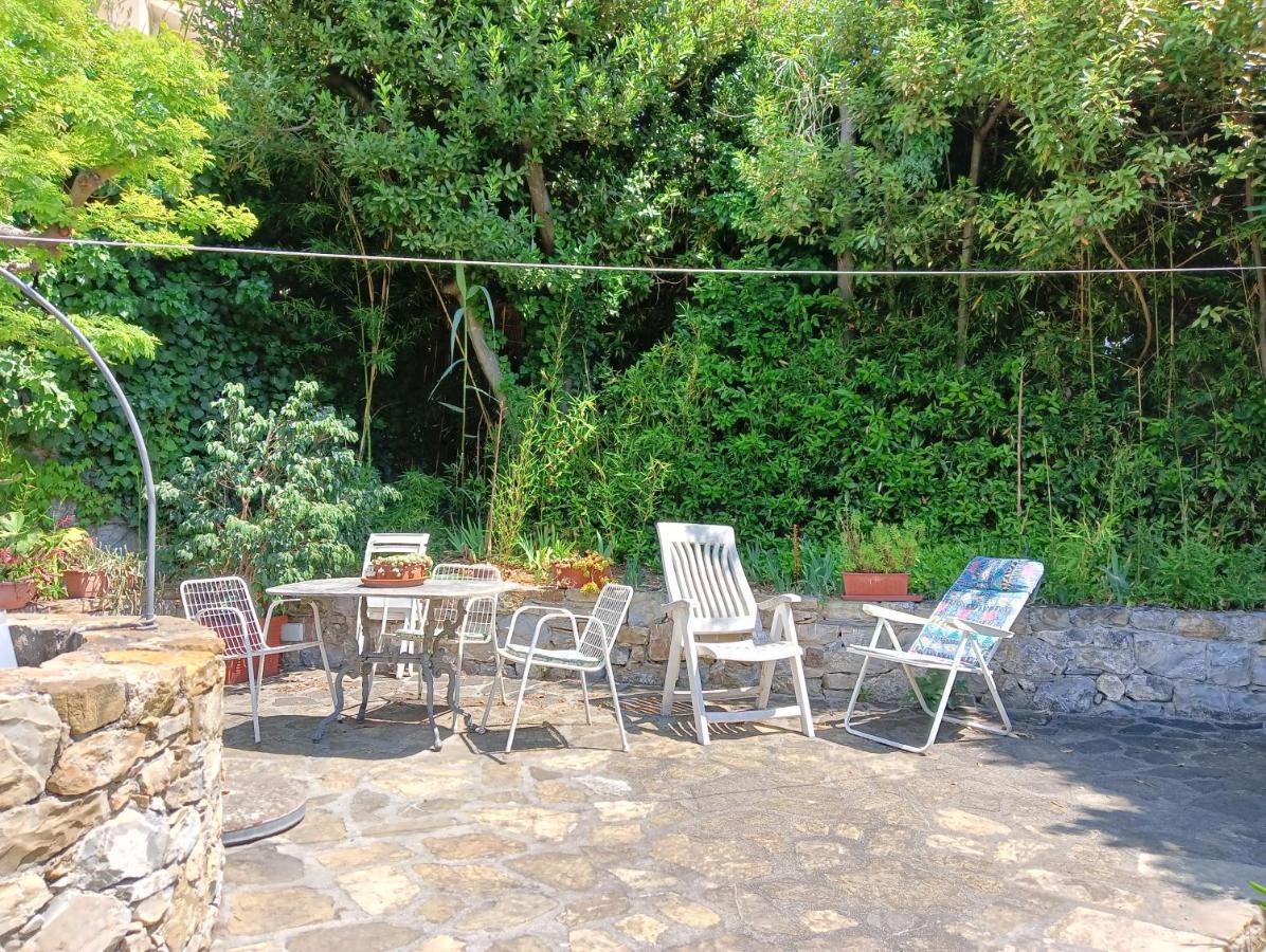 Villetta Con Giardino A Due Passi Dal Mare Imperia Eksteriør bilde